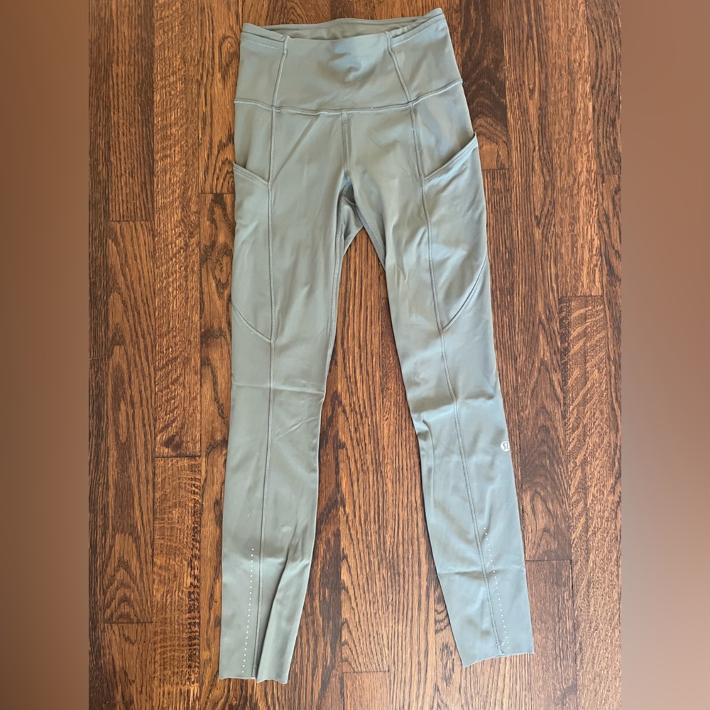 Lululemon Fast and Free leggings. Size 2. Mid rise.